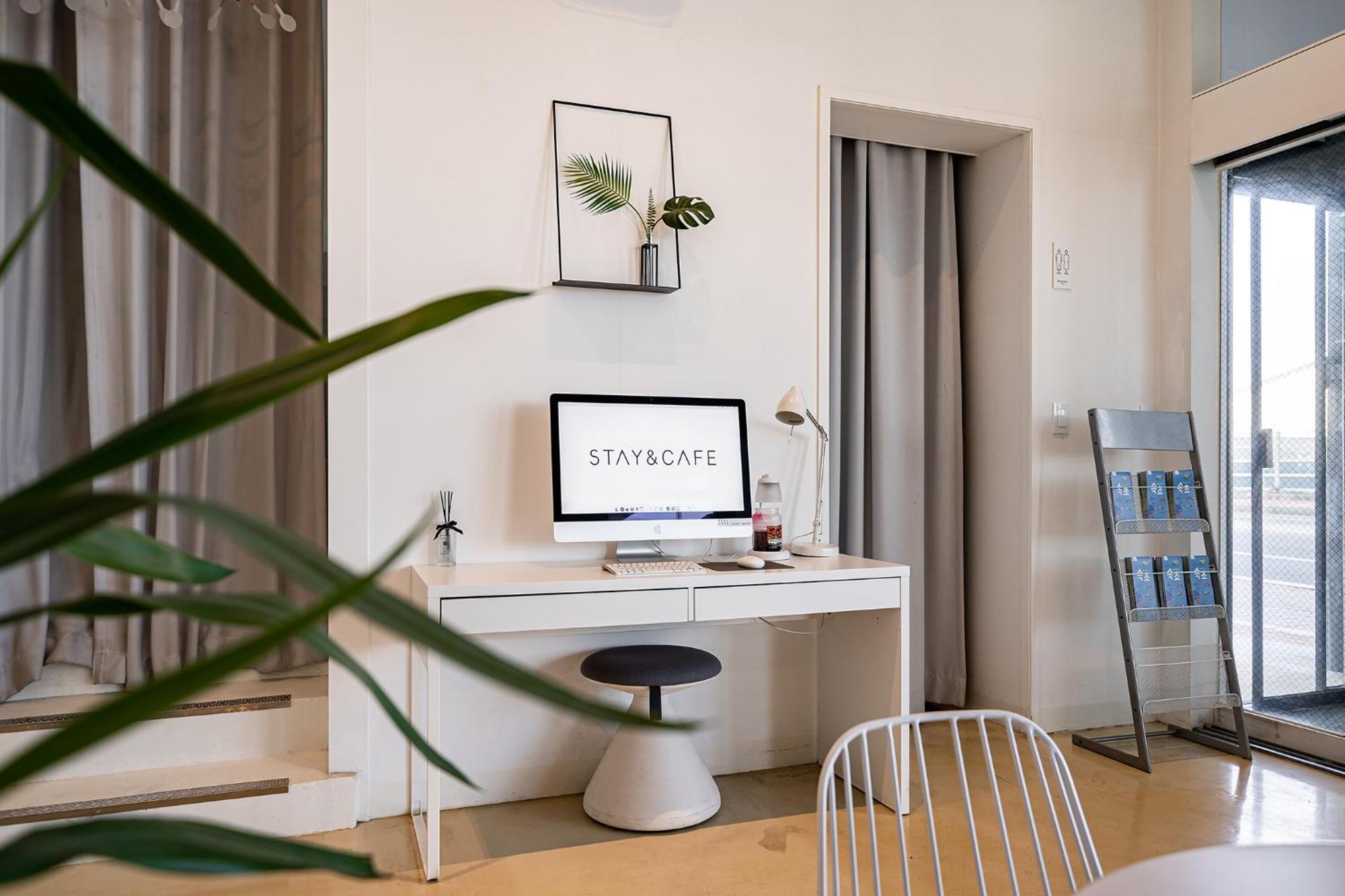 Stay Hostel Сокчхо Экстерьер фото