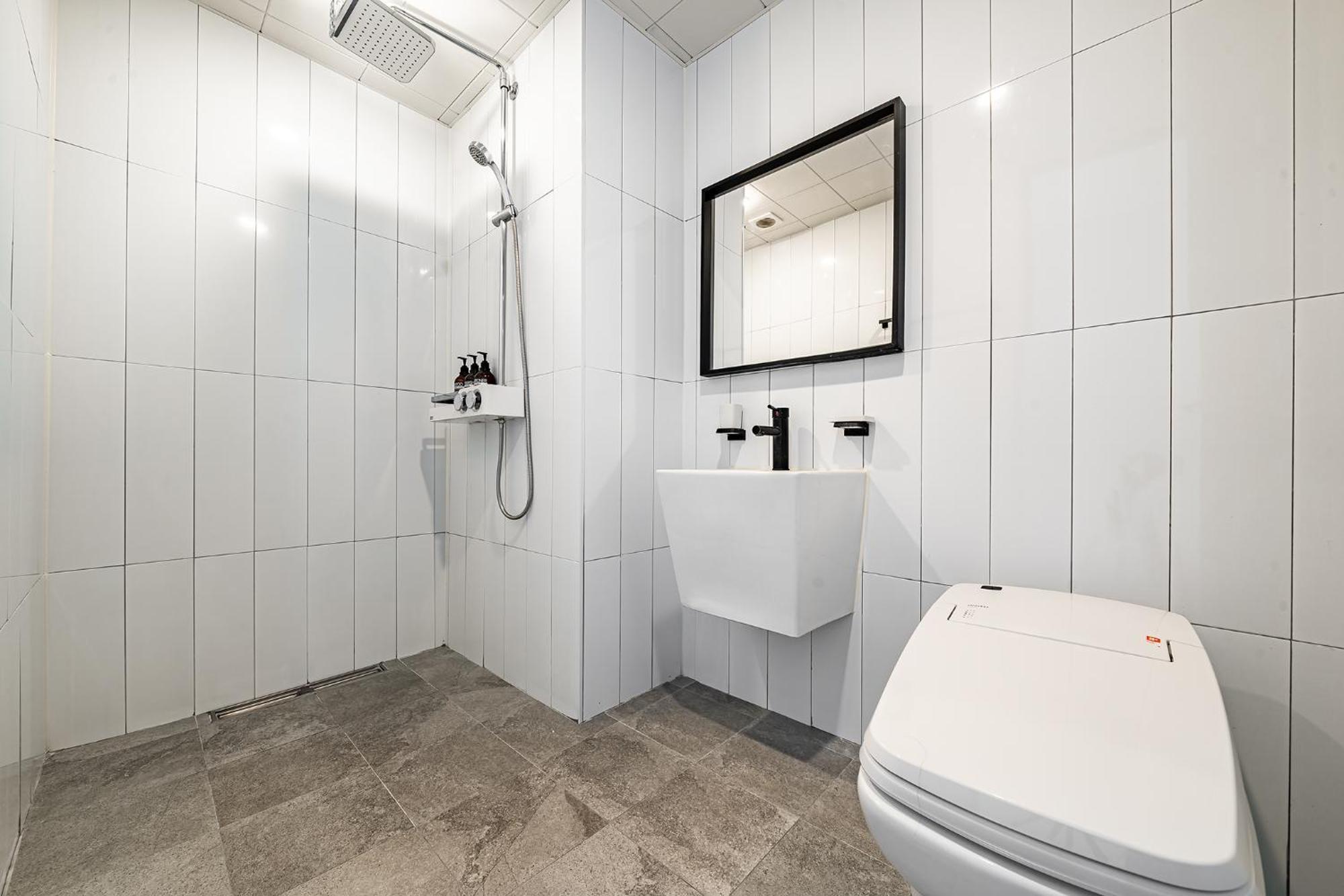 Stay Hostel Сокчхо Экстерьер фото