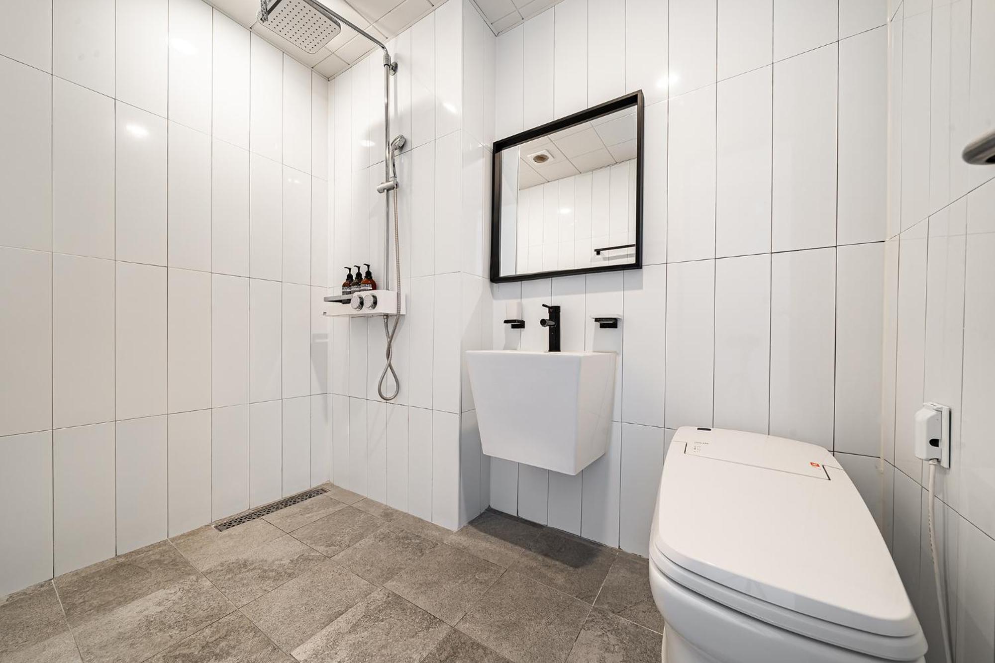 Stay Hostel Сокчхо Экстерьер фото