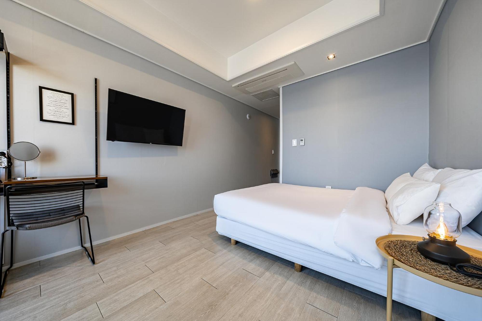 Stay Hostel Сокчхо Экстерьер фото